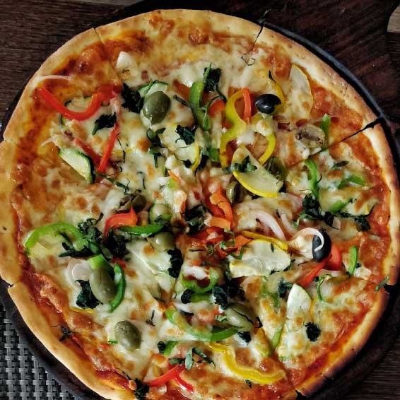 Veggie Pizza with Cauliflower Crust